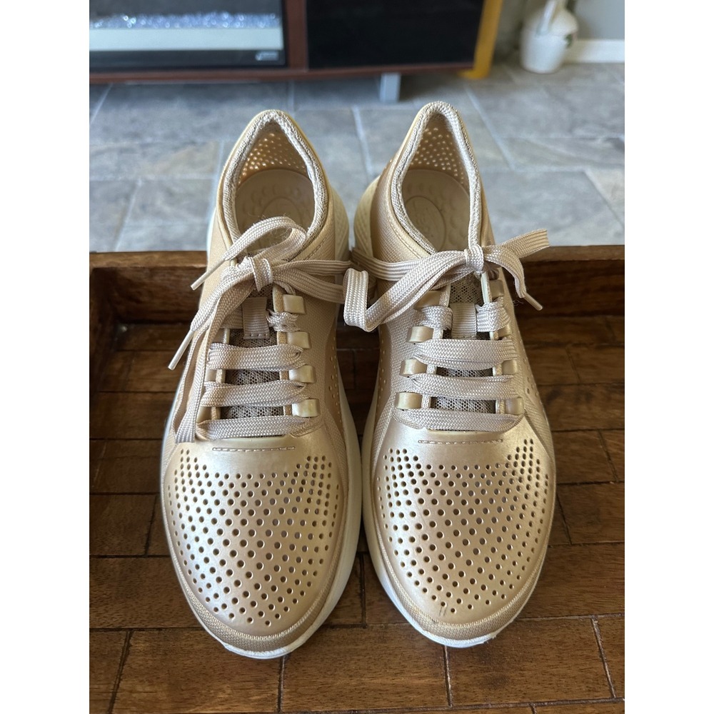 Crocs LiteRide Pacer Gold Metallic Lace Up Sneakers Womens 9 205235 ChampagneEUC